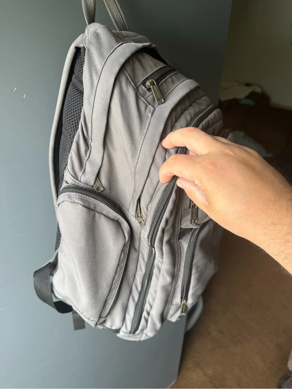 Carhartt Men’s Gray Backpack with Carhartt Patch 37L